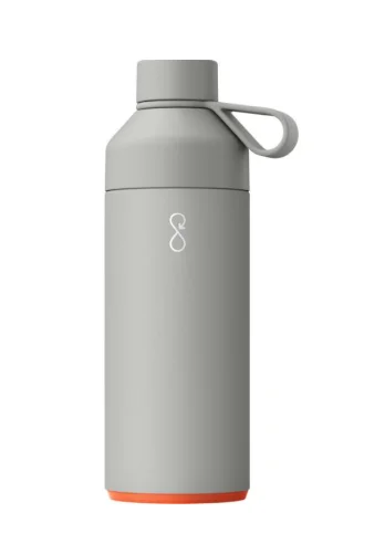 Grå